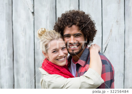 Young couple embracing each other 32256484