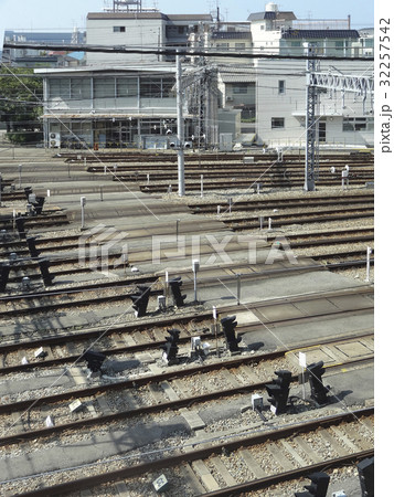 電車の車庫 電車の車庫 32257542