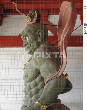 四天王寺東大門吽形金剛力士立像 32258419