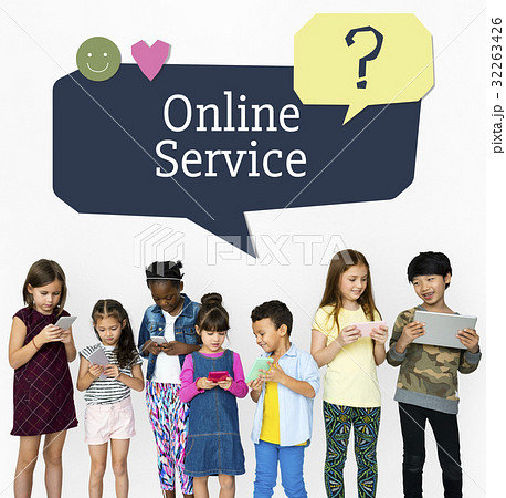 Kids using digital devices with speech bubble customer support 32263426