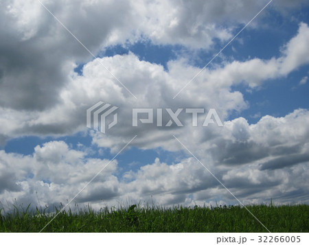 ダイナミックな雲 ダイナミックな雲 32266005