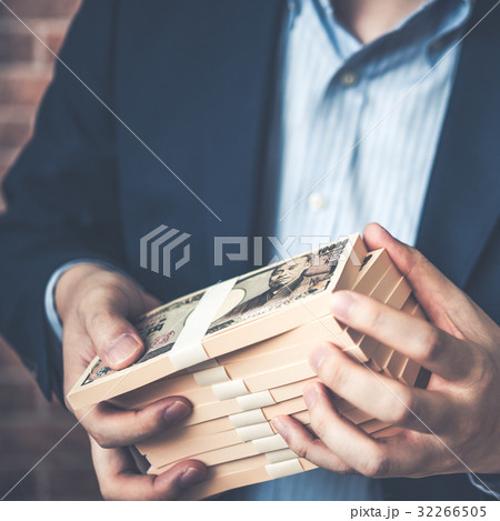 お金 お金 32266505