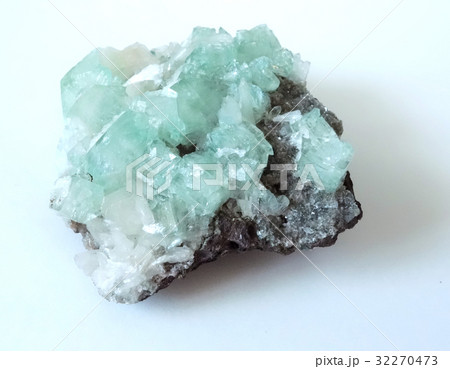 鉱物　天然石　ゼオライト　沸石 32270473