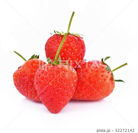Fresh strawberry fruit berries on white background 32272142