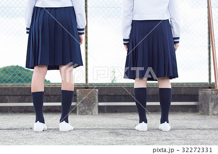 女子高生　屋上 32272331
