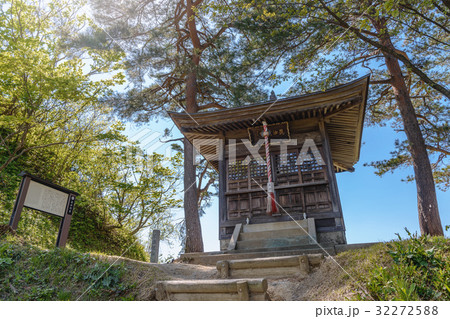 春日山城 毘沙門堂の風景 春日山城 毘沙門堂の風景 32272588