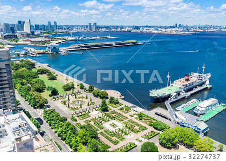 横浜 山下公園と氷川丸 横浜 山下公園と氷川丸 32274737