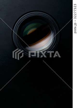 Front view of photo lens 32277323