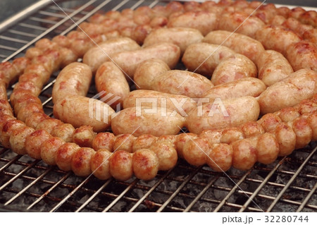 Grilled sausages at the market Grilled sausages at the market 32280744