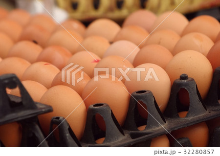 Eggs at the market 32280857