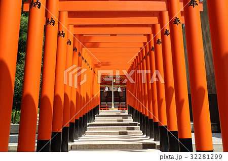 神戸　生田神社　稲荷神社 32281299