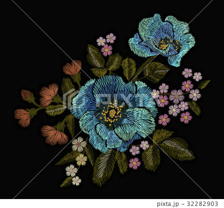 Embroidery colorful floral pattern with poppy  32282903
