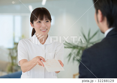 薬剤師 病院 医療 受付 メディカル イメージ 32288129