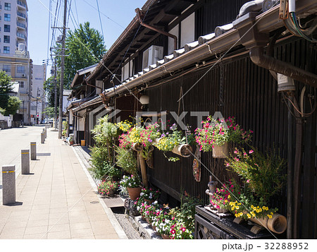 名古屋市西区 四間道 古い町並み 名古屋市西区 四間道 古い町並み 32288952