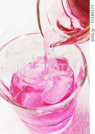 赤しそジュース 32289271