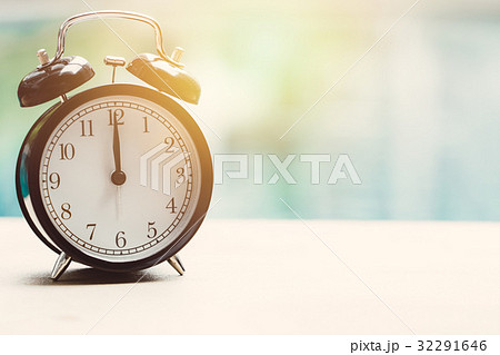 12 o'clock retro clock at the swimming pool 12 o'clock retro clock at the swimming pool 32291646