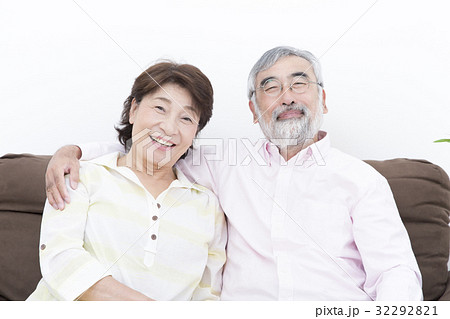 明るい老後イメージ　シニア夫婦　健康　元気　 32292821