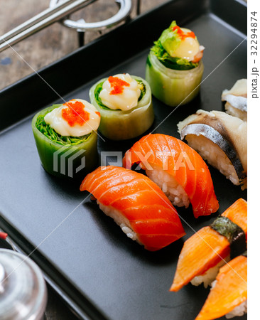 Sushi 32294874