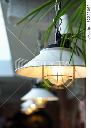 灯 ランプ 電灯 32295062