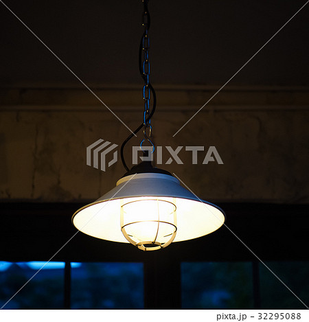 灯 ランプ 電灯 32295088