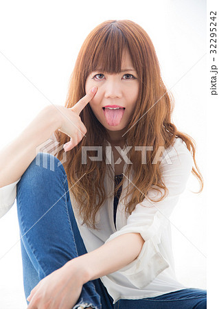 女性のスタジオ撮影素材 32295242