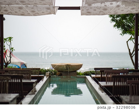 ビーチ 浜辺 渚 32298036