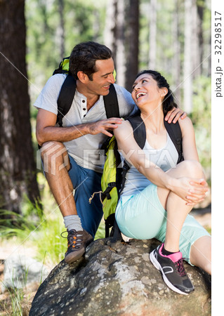 Couple looking each other and posing 32298517