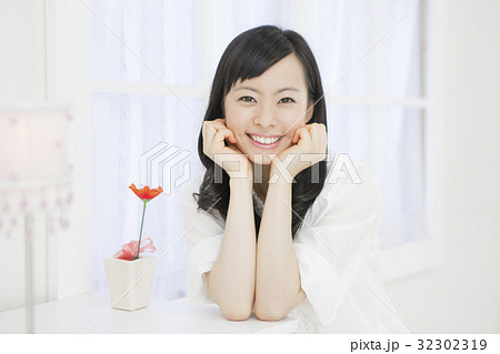 女性ポートレート 女性ポートレート 32302319