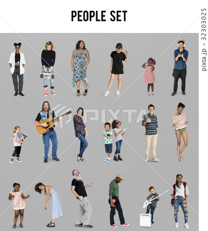 Diverse of People Enjoy Music Lifestyle Studio Isolated Diverse of People Enjoy Music Lifestyle Studio Isolated 32303025