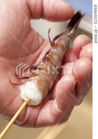 寿司ネタ海老調理 32304669