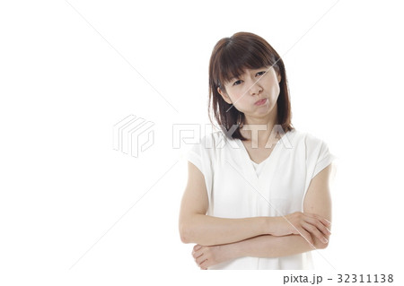 考えポーズの女性 32311138