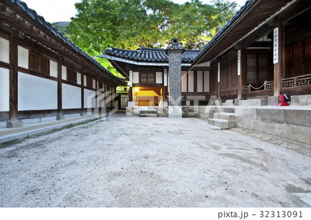 古建築 煙突 庭 32313091