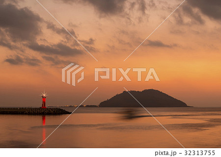 夕焼け 灯台 エウォルハン 32313755