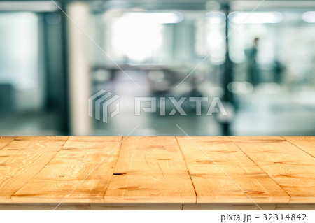 Rustic wooden table vintage style in perspective 32314842