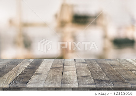 Empty wooden table for product placement Empty wooden table for product placement 32315016