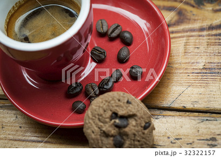 Coffee concept for design and advertisement Coffee concept for design and advertisement 32322157