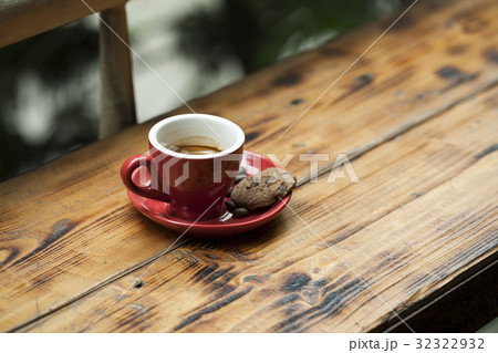 Coffee concept for design and advertisement Coffee concept for design and advertisement 32322932