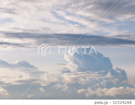 high white clouds in winter with clear blue sky. 32324288