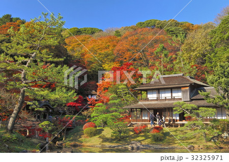 三溪園の紅葉(臨春閣) 三溪園の紅葉(臨春閣) 32325971