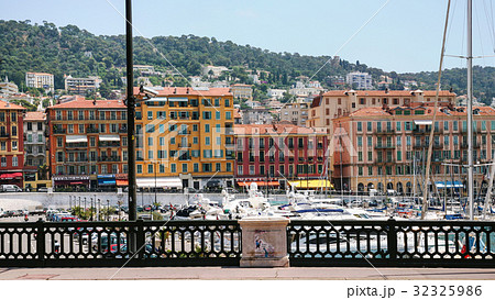 view of old port from quay in Nice city 32325986