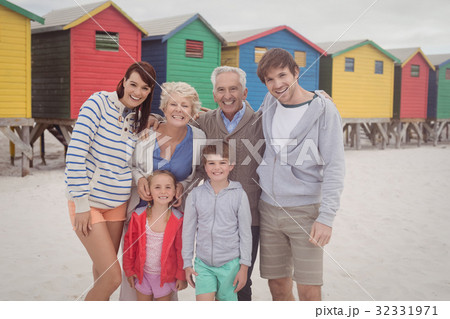 Portrait of multi-generation family at beach 32331971