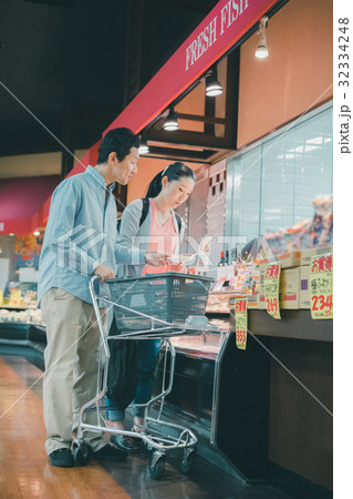 supermarket supermarket 32334248
