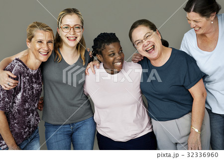Happiness group of girlfriends smiling and huddle together 32336960
