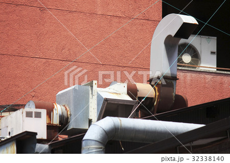 飲食店の換気ダクト 32338140