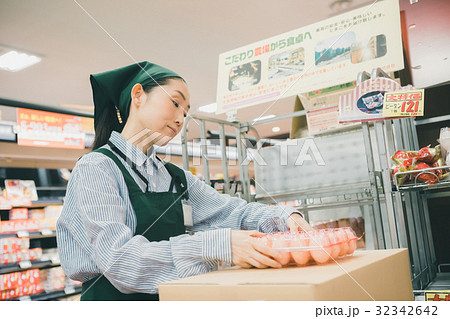 supermarket 32342642