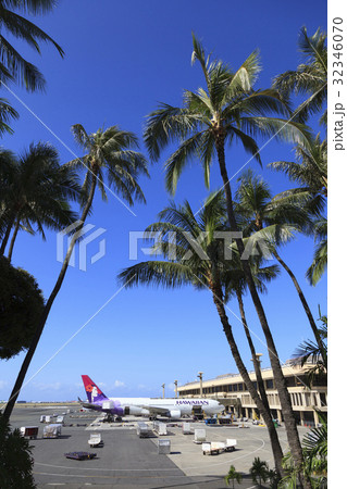 ダニエル・K・イノウエ国際空港 32346070