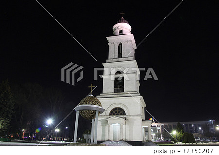 Nativity Cathedral and bell tower in Kishinev  32350207