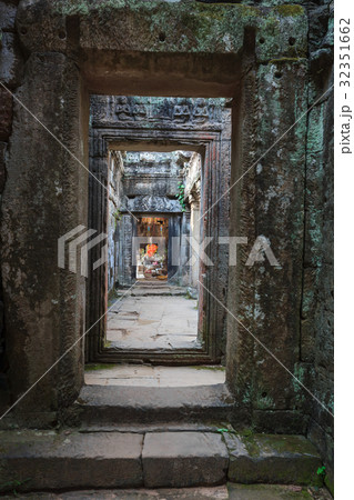 Buddha image at Angkor Thom 32351662