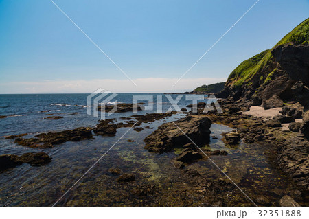 海岸 32351888