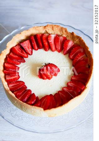 Creamy,a real new York on short pastry 32352017